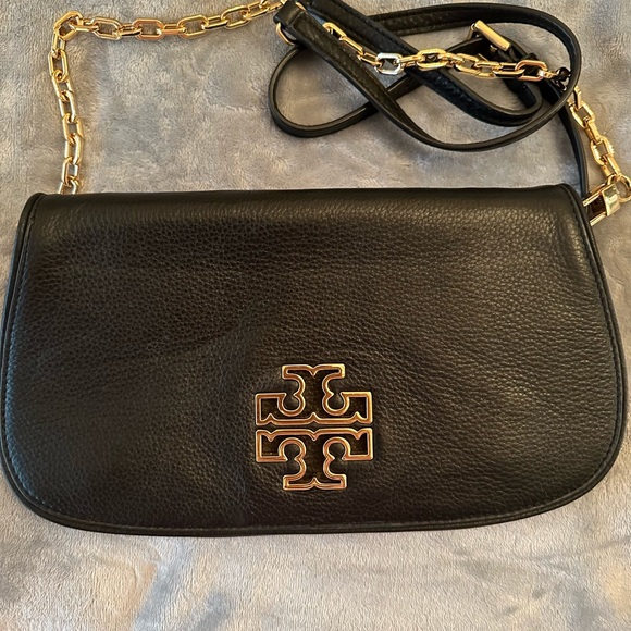 Gently loved Tory Burch Britten Convertible Clutch
Crossbody - Picture 2 of 5